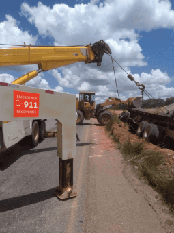 Close-up of 911’s main towing recovery vehicle